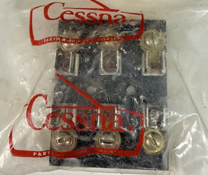 Cessna 4537 Fuse Holder