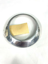 Load image into Gallery viewer, Beechcraft  Baron Retainer Nose Cone Light 95–410040-21
