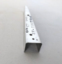 Load image into Gallery viewer, Cessna 0432001-32 Rib
