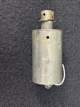 Load image into Gallery viewer, Raytheon 189894-002 Solenoid
