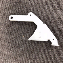 Load image into Gallery viewer, Cessna R182 RH Center Nose Gear Door Hinge Bracket Assembly  2213106-2
