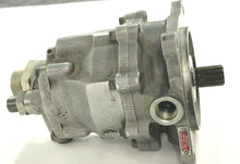 Load image into Gallery viewer, Vickers Hydraulic Pump 204-076-006 Model PVB-041-2 Helicopter
