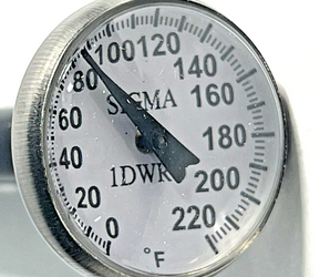 Self-indicating Thermometer D-4013