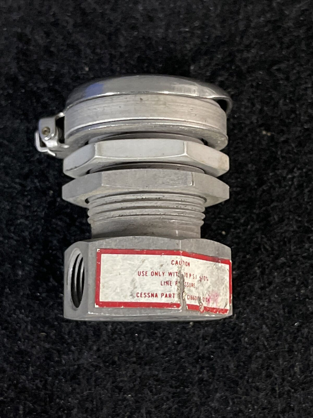 Cessna Oxygen Outlet Assembly C166000-0104