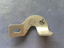 Load image into Gallery viewer, Cirrus Bracket Support PN 22-6200045
