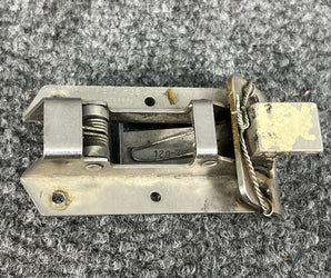 472-010 Piper PA28R-200 Hartwell H38 Baggage Door Latch