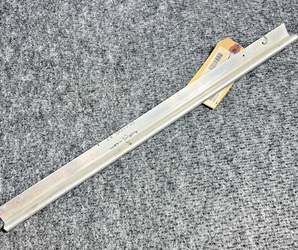 0811100-61 Cessna Stringer