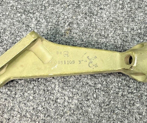 Cessna 0851105-3 Mount