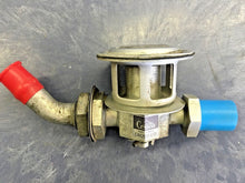 Load image into Gallery viewer, 2H3-35 Airborne Vacuum Regulator Cessna PN C482001-0701
